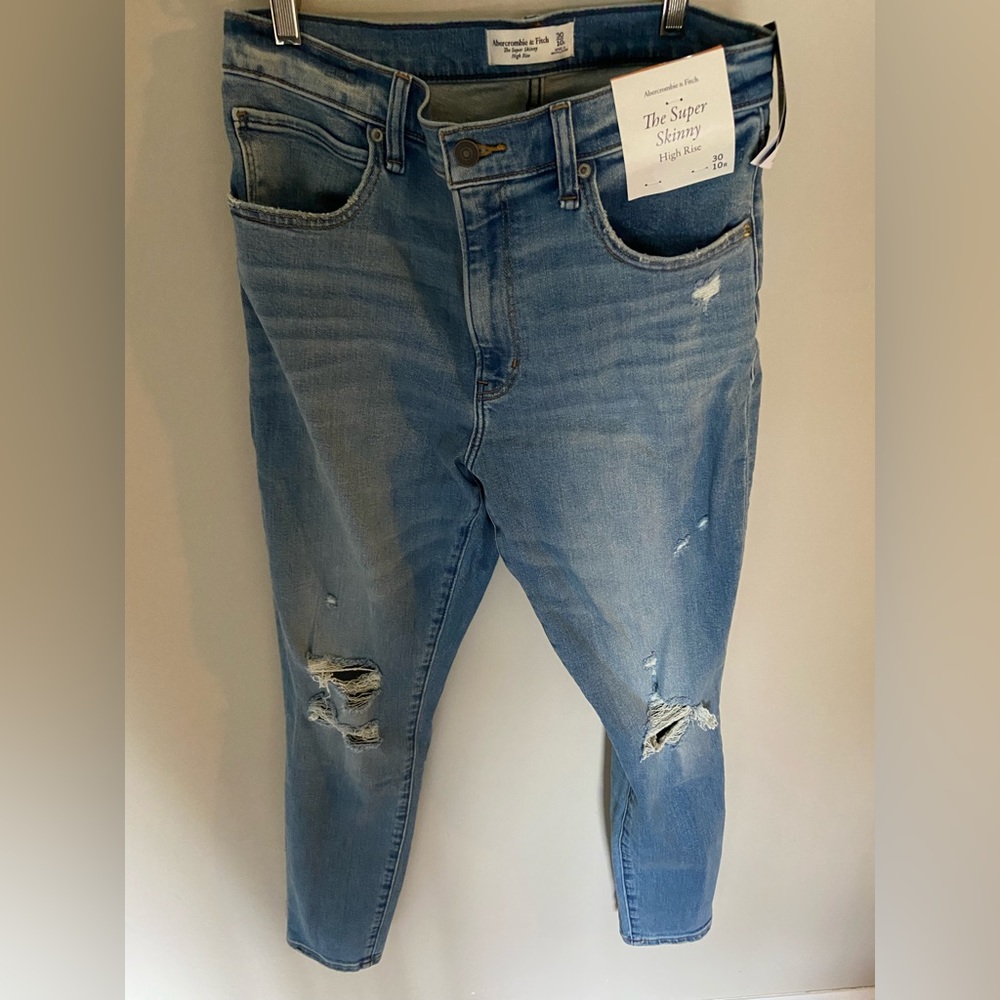Abercrombie and Fitch the super skinny high rise jean